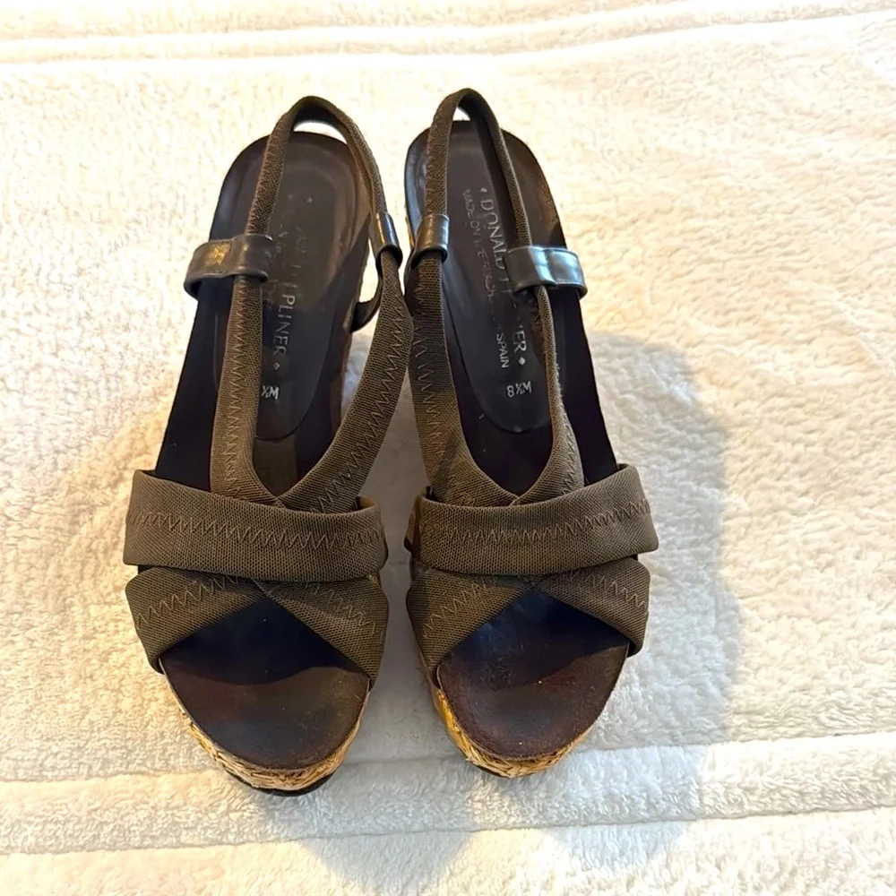 Donald J. Pliner Brown Espadrille Shoes with Minimalist Design